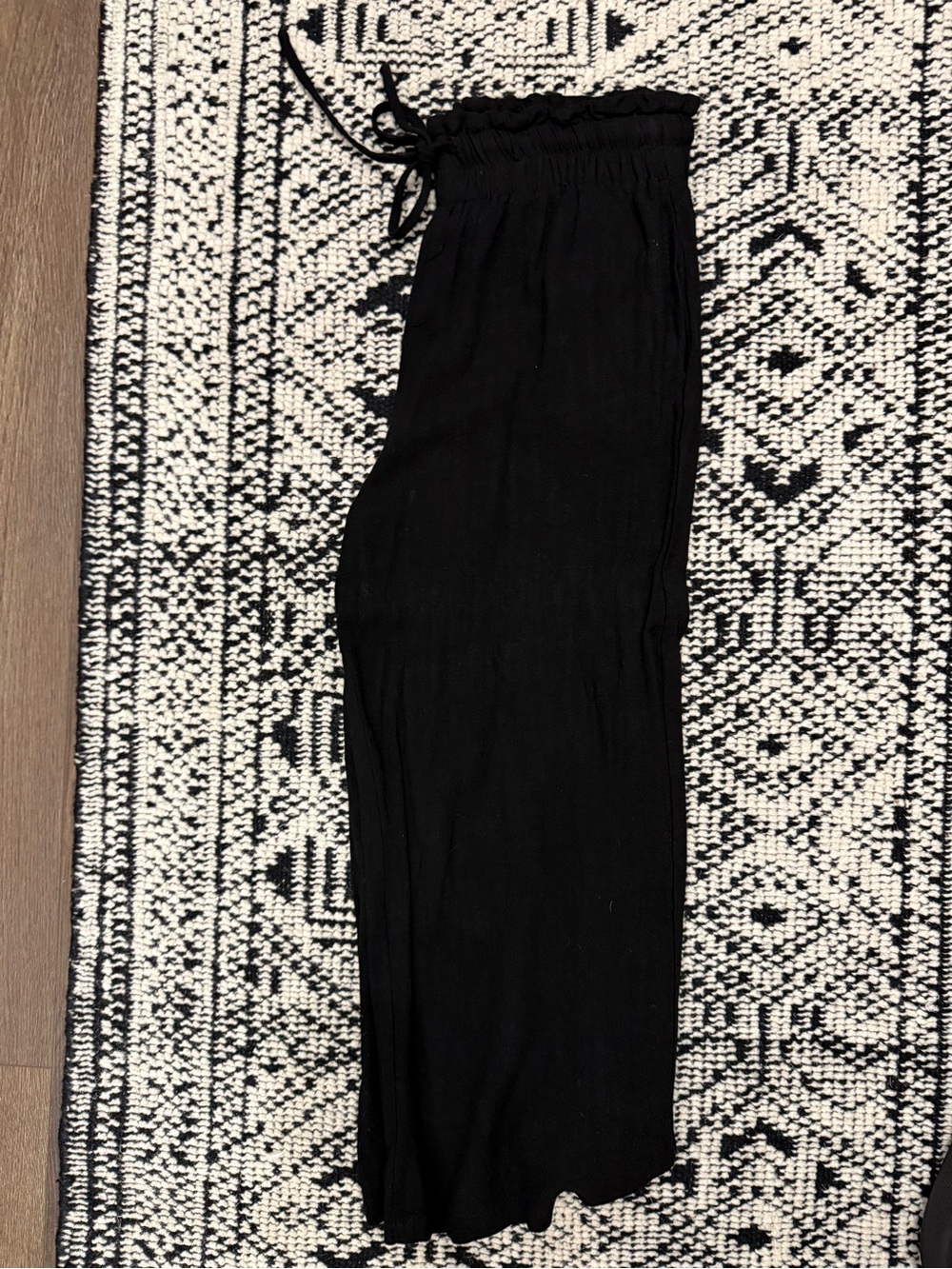 NWOT Petal & Pup Linen Ankle Pants
